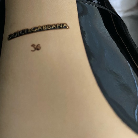 Dolce & Gabbana heals, state-of-the-art heal. One of a kind,cute black Maryjanes - Picture 13 of 16